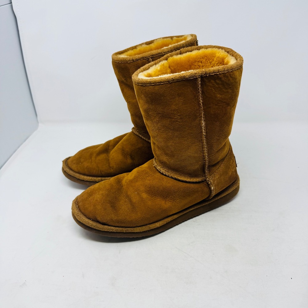 L.L. Bean Shearling Lined Suede Boots Tan Women's 9 Medium Winter Cozy